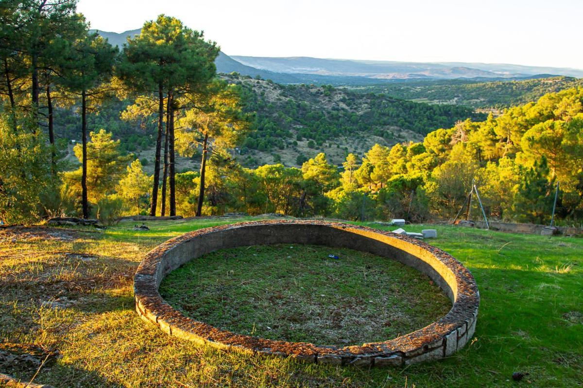 Hostal Casa Cadalso, Mirador De Gredos, Madrid Cadalso de los Vidrios Exterior foto